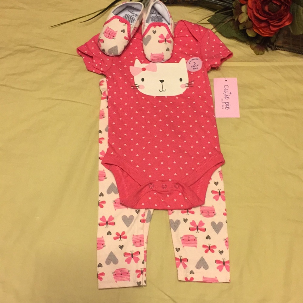 New 3 piece Cutie Pie Set